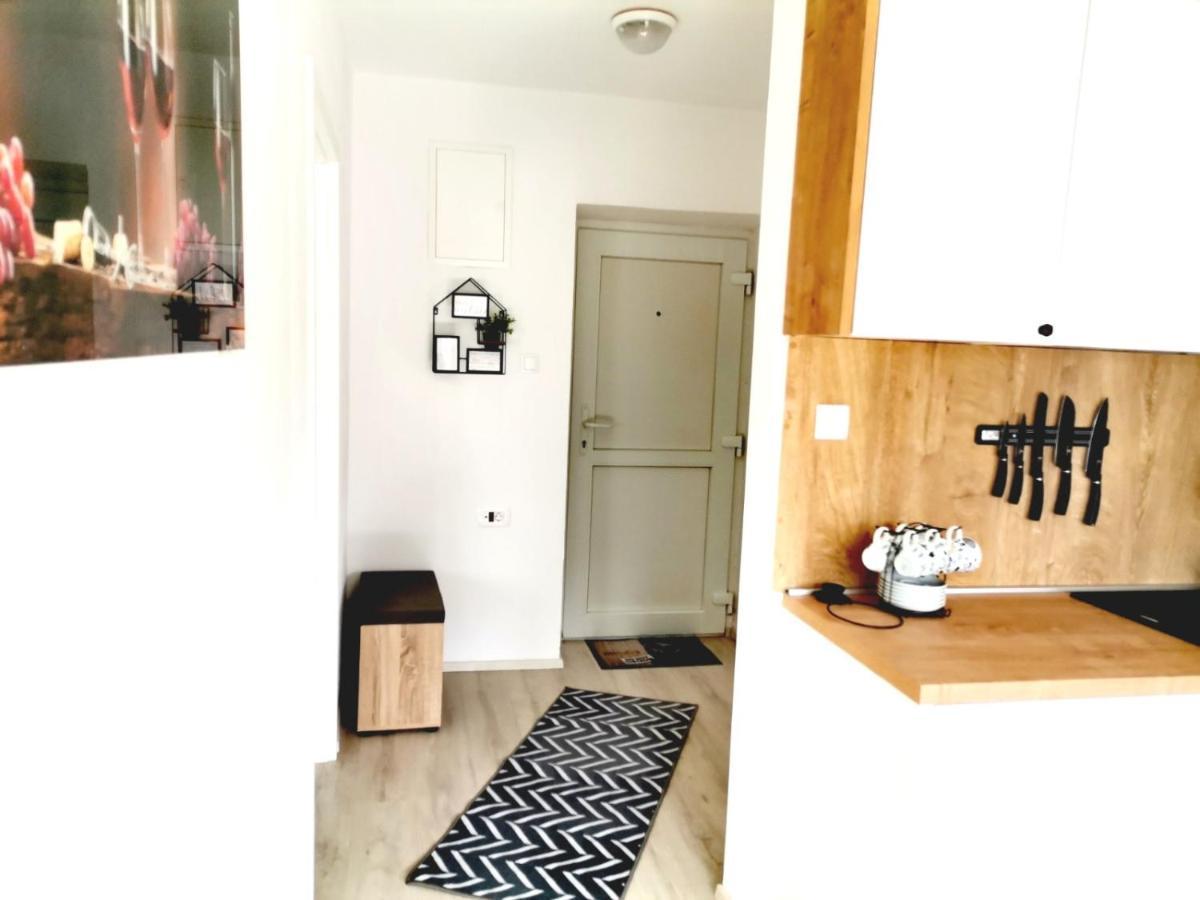 Apartman Anamaria Gospić Exterior foto